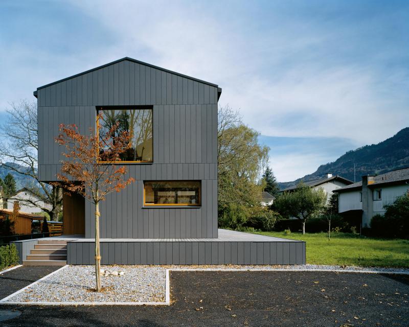 House Niederurnen with cladding of fibre cement Eternit